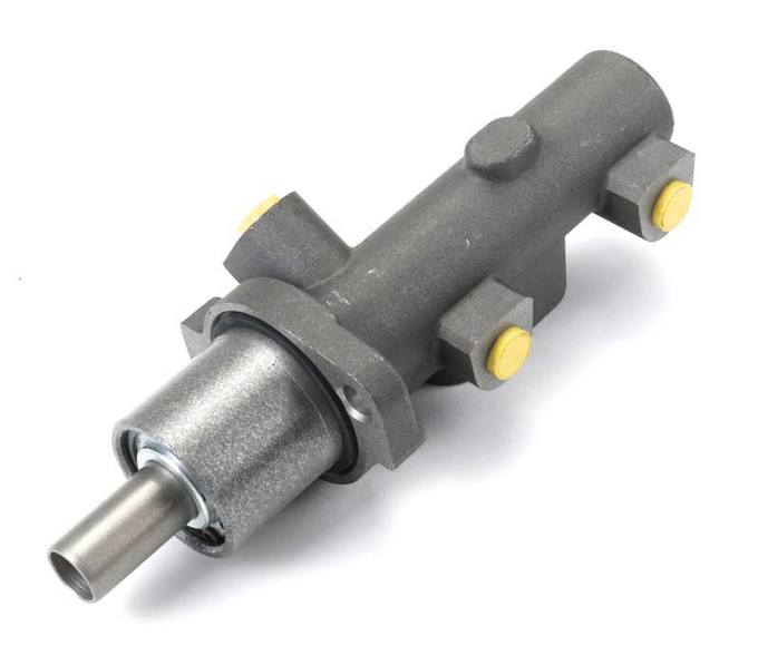 Volvo Brake Master Cylinder 9157737